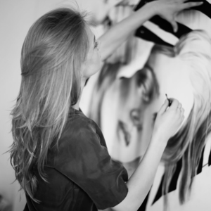 Alina grinpauka at the studio